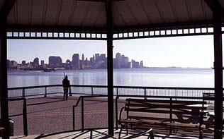 Casle Point 4.jpg (14826 bytes)